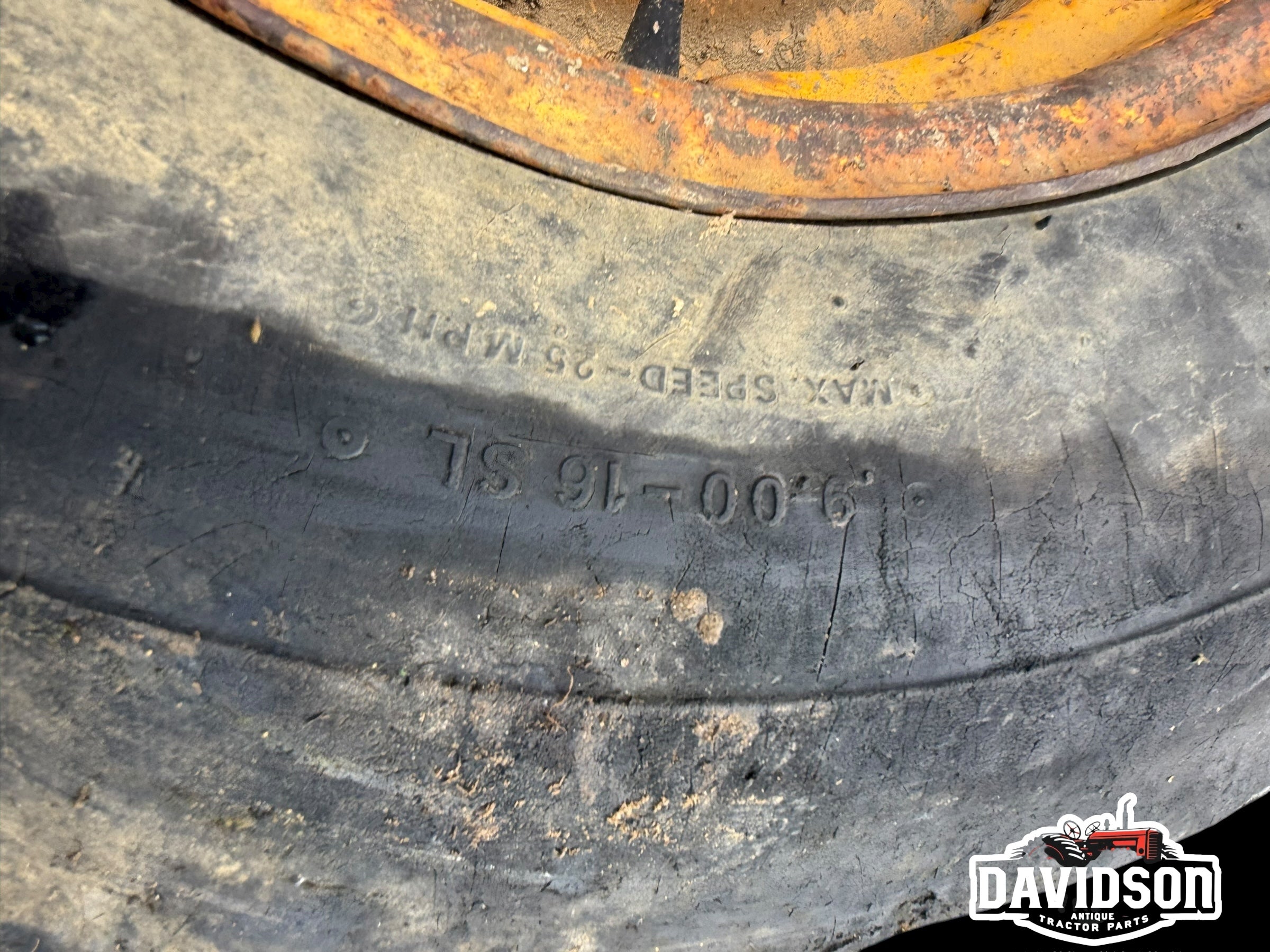 9.00-16 8 Bolt front tractor rim/Tire