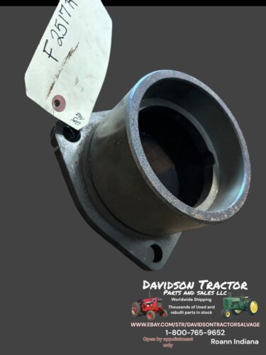 John Deere 720 730 differential housing bearing quill F2517R