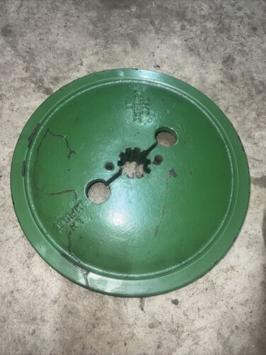 B660R 1936 John Deere Unstyled B Flywheel Nice One!!!