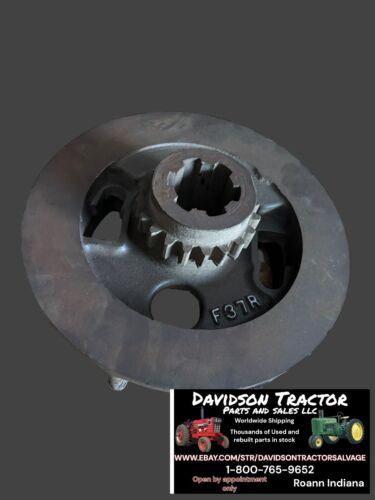 JOHN DEERE Used F37R Unstyled G TRACTOR CLUTCH DRIVER