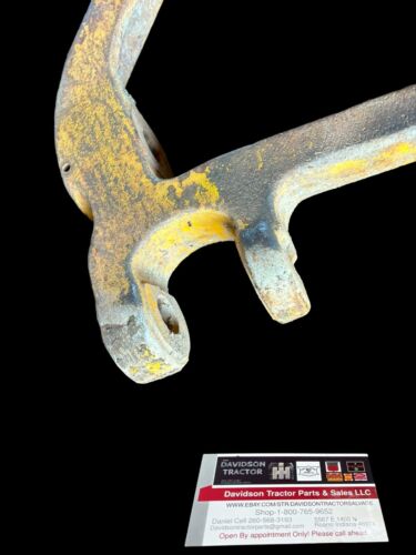 JOHN DEERE 4020 FRONT DRAWBAR SUPPORT AR40402 R33824R R40556R AR32494