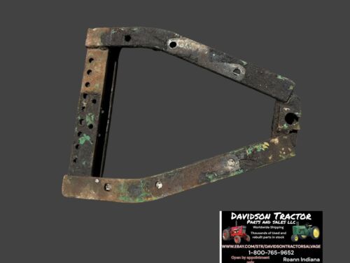 John Deere Styled  B Drawbar Frame Antique Tractor