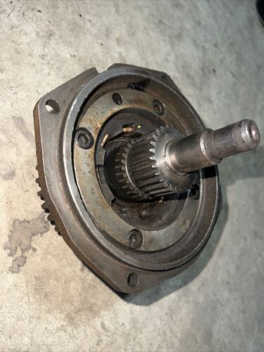 NEW TRANS DRIVE GEAR w/ HOUSING FOR INTERNATIONAL SUPER MTA 361288R4