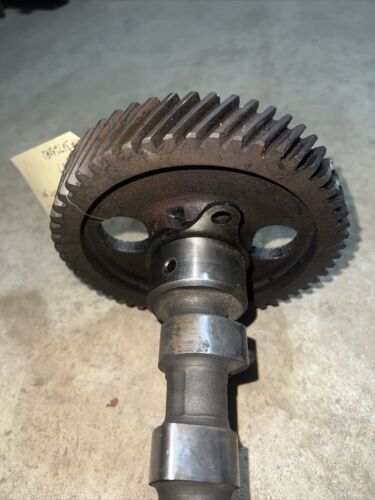 International Farmall 460 Gas Camshaft W/Gear 367240 R1   Antique Tractor