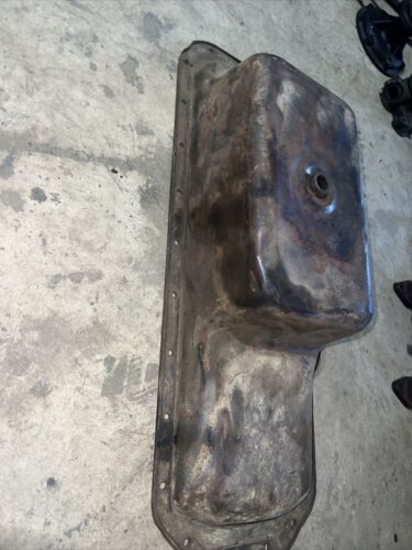 International D282 Engine Oil Pan - Used Farmall 560,706 660