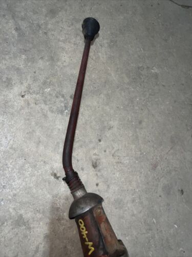 International W-400 Wheatland Shifter Antique Tractor