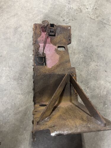 IHC Mcormick WD9 RIGHT foot platform W9 Diesel International Antique tractor