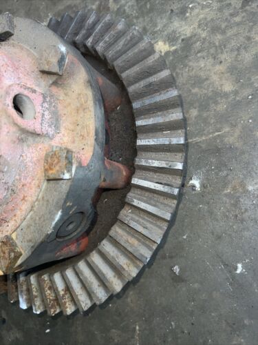 Farmall IH 560 Diesel Tractor transmission pinion gear 372157R1