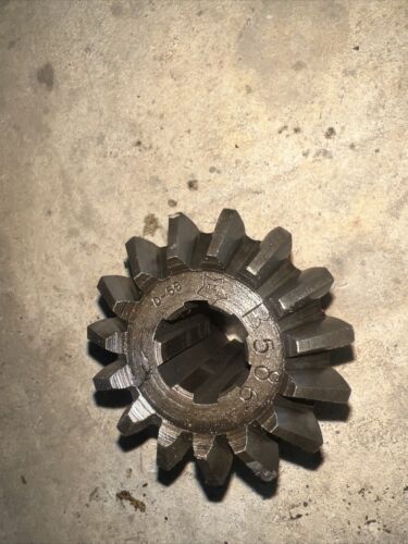 USED B JOHN DEERE PTO POWER SHAFT DRIVE GEAR  B586R