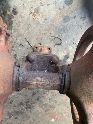 Farmall IH B BN tractor main front end pedestal + hubs - cap 3 bolt style hub