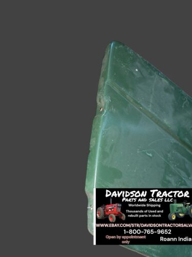 Side Panel RH fits John Deere 1830, 2020, 2030, 2120, 2130, 2640