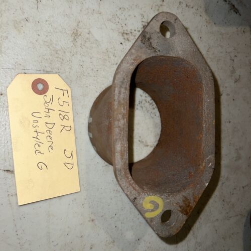 John Deere unstyled US G lower water casting outlet F518R