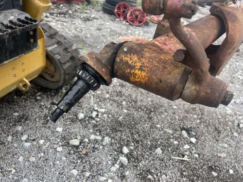 International W-400 Front Axel Assembly Antique Tractor
