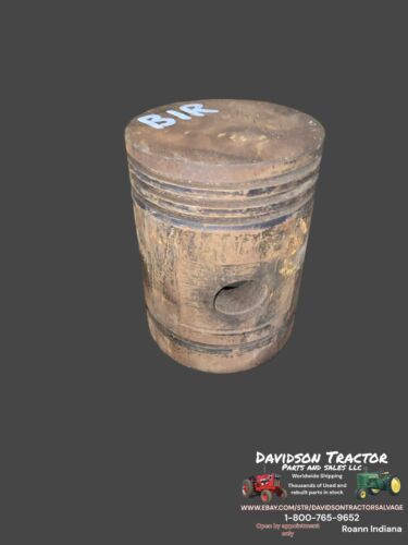 John Deere Unstyled B STD Piston B1R Antique Tractor