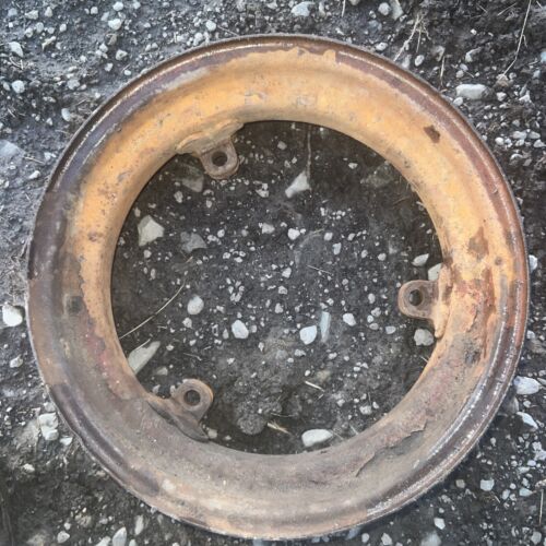 IHC Farmall M-450 Front Rim Antique Tractor