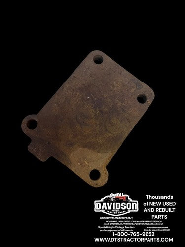 366583R1 IHC Farmall 230 240 Hydraulic Valve Cover Antique Tractor