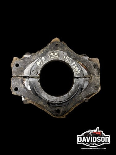 740235M91 Rear Crankshaft Seal Retainer for Massey Ferguson 35 50 135 150+