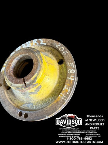 International 584 D206 Engine Crankshaft Pulley  3138838R2 Antique Tractor
