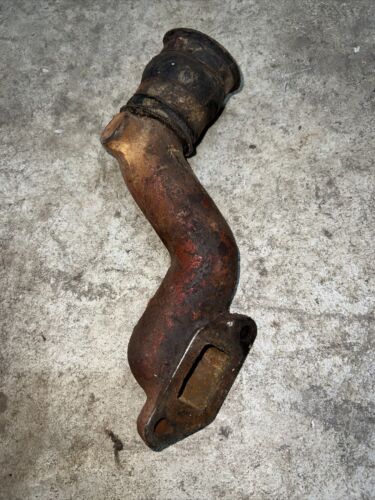 FARMALL Cub Lower Water Pipe