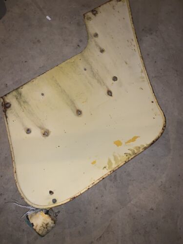 International Cub 154 low boy Tractor IHC pair set of rear fenders right & left