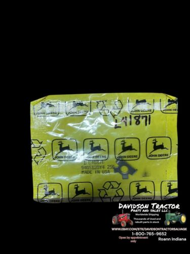 Genuine John Deere L41871 Clip New Old Stock