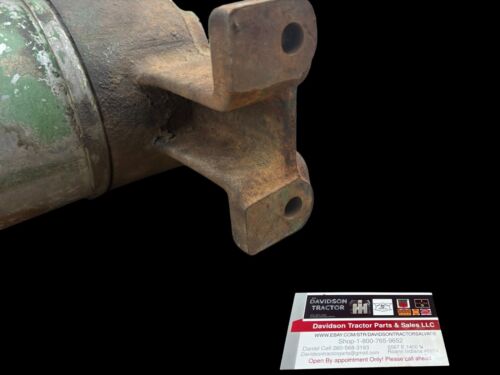 John Deere unstyled US B air cleaner top casting AB327R AB327