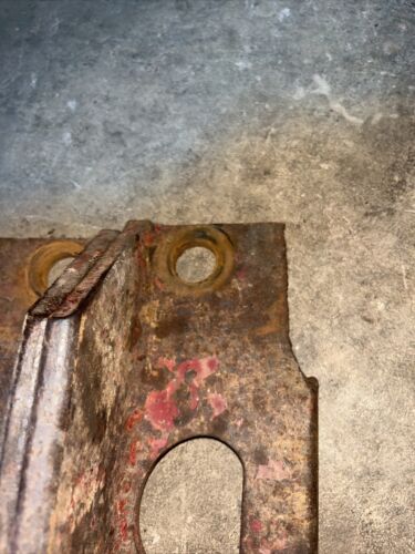 IH Farmall M SM MD 400 Axle Drawbar Mounting Brackets Pair Antique Tractor