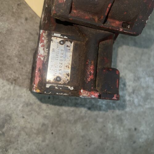 International Harvester 575 675 Bosh Injection pump Housing
