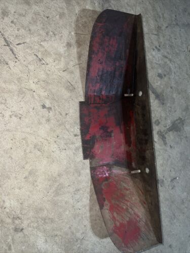 Farmall 504 Rowcrop tractor IH IHC front heat shield bracket