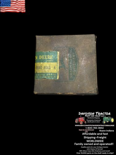 Genuine John Deere M 40 AM776T Rear Axel Seal NEW OLD STOCK