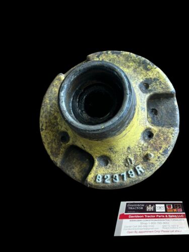 John Deere B heavy duty front hub B2379R Antique Tractor