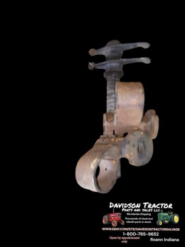 JOHN DEERE F529R, F528R, F533R BRACKET ROCKET ARM ASSEMBLY G TRACTOR FOR PARTS