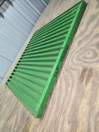 Side Screen fits John Deere 4520 4620 AR43060 NEW OLD STOCK