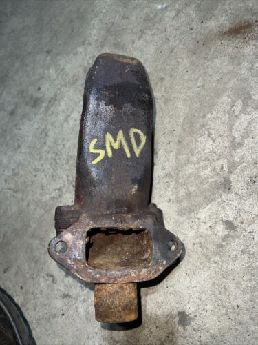 Farmall M diesel MD tractor IH engine motor top thermostat holder to radiator