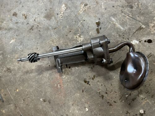 International 460 Gas Oil Pump Antique Tractor