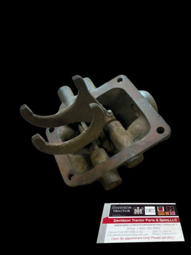 John Deere L Shifter Fork Assembly L4002T