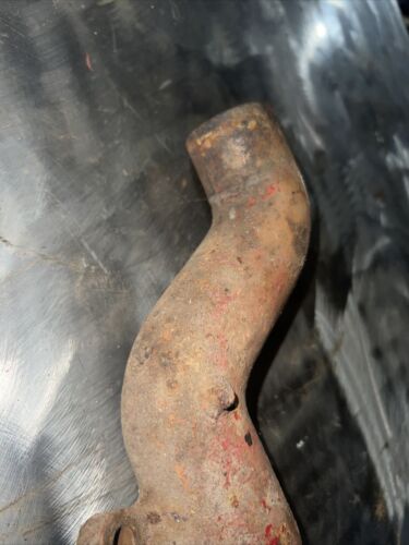 FARMALL Cub Lower Water Pipe