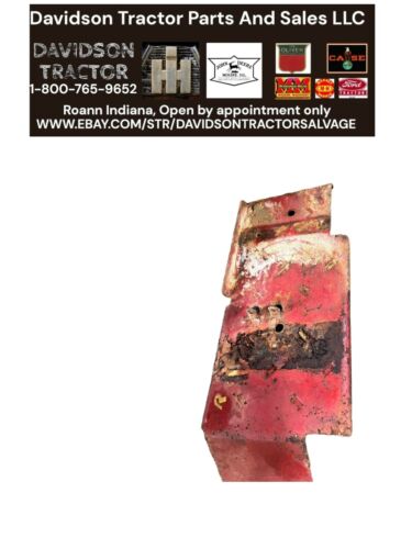 IH International 460 Utility Right  Step Floor Board Antique Tractor