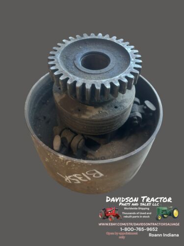 JOHN DEERE B BELT PULLEY CLUTCH ASSEMBLY B136R  FITS UNSTYLED AND EARLY STYLED B