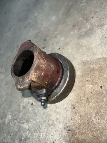 USED CLUTCH RELEASE SLEEVE FOR FARMALL A TRACTOR #6116D