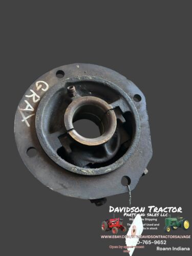 JOHN DEERE B124R MAIN BEARING WITH CAP HOUSING ANTIQUE TRACTOR