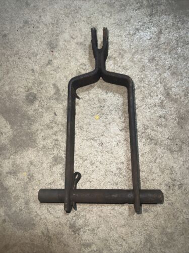 Farmall C IH tractor clutch throw out carrier Antique Tractor