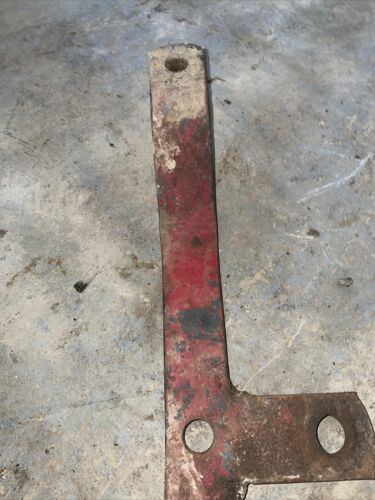IH Farmall 400 Fast Hitch hydraulic Cylinder Bracket 520030R11 Antique Tractor