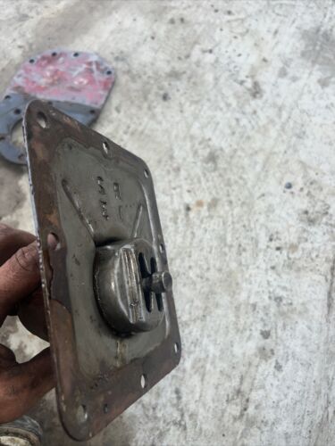Farmall Cub IH RC tractor ORIGINAL transmission gear shifter cover