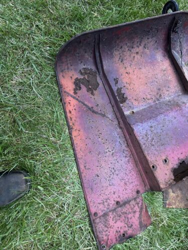 IH 444 Single fender antique tractor