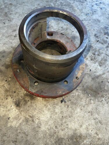 Farmall 300U 300 Utility Tractor IH inner brake axle housing holder