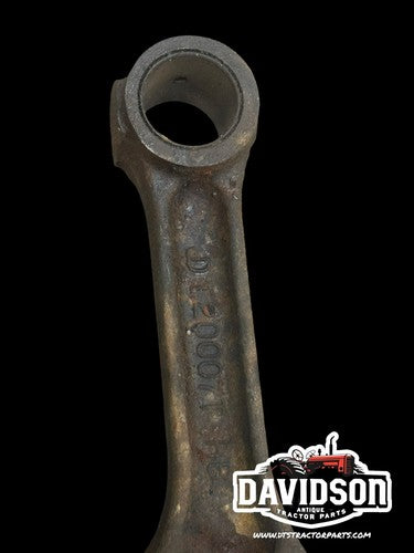 RE19733 T27000T Connecting Rod John Deere Tractors 820 1020 1520 2020 830 1530