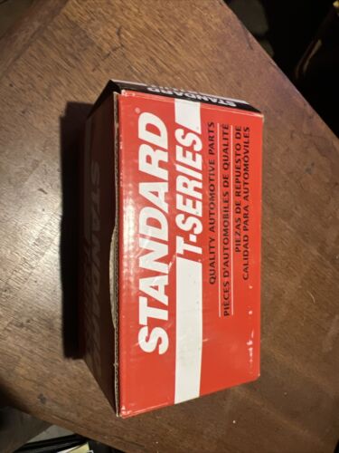 NEW ,STANDARD #SS200T  SOLENOID SWITCH   BUS/TRUCK /TRACTOR    IHC