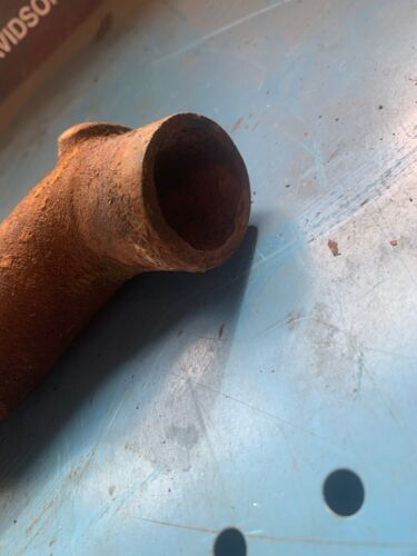 FARMALL Cub Lower Water Pipe