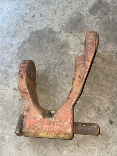 Center Steering Arm IH International 531235R1 USED